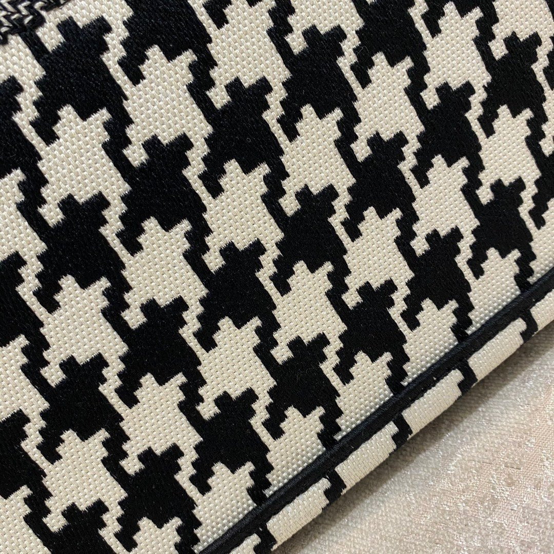 Christian Dior Book Tote Bag 42 cm Black/White