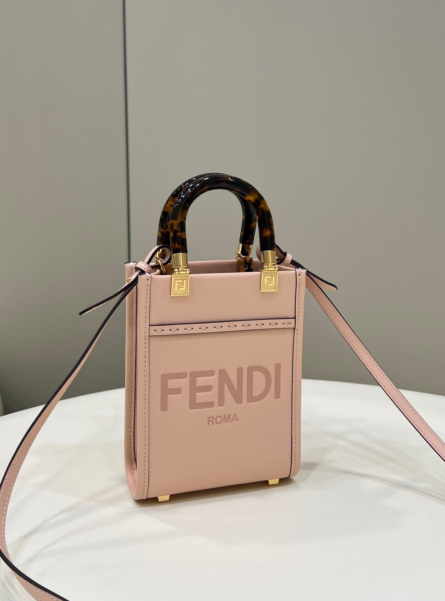 Fendi Mini Sunshine Shopper 18cm Pink
