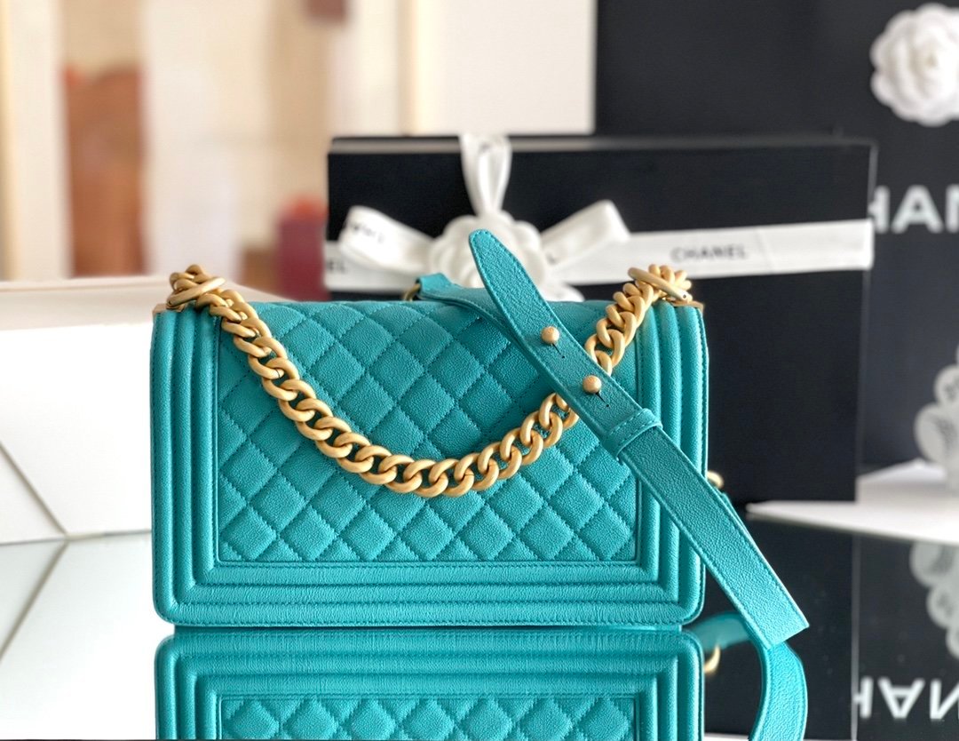 Chanel Medium Classic Flapbag 25cm Blue