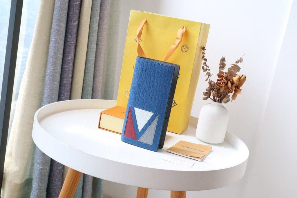 Louis Vuitton Brazza Wallet 19cm