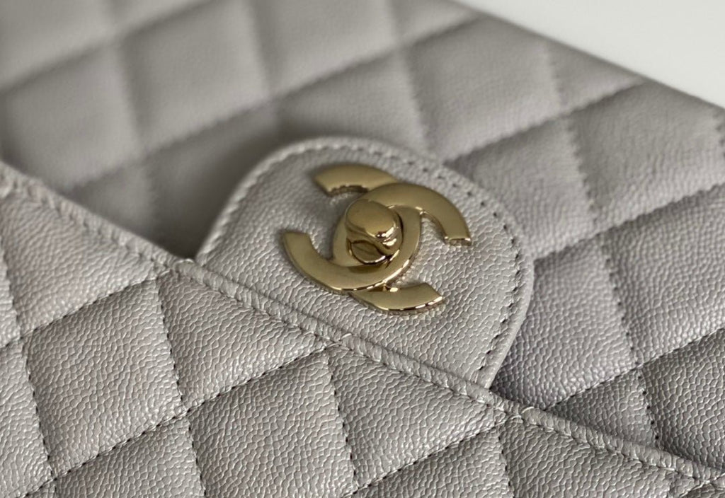 Chanel Classic Flapbag Gold Hardware 26cm Grey
