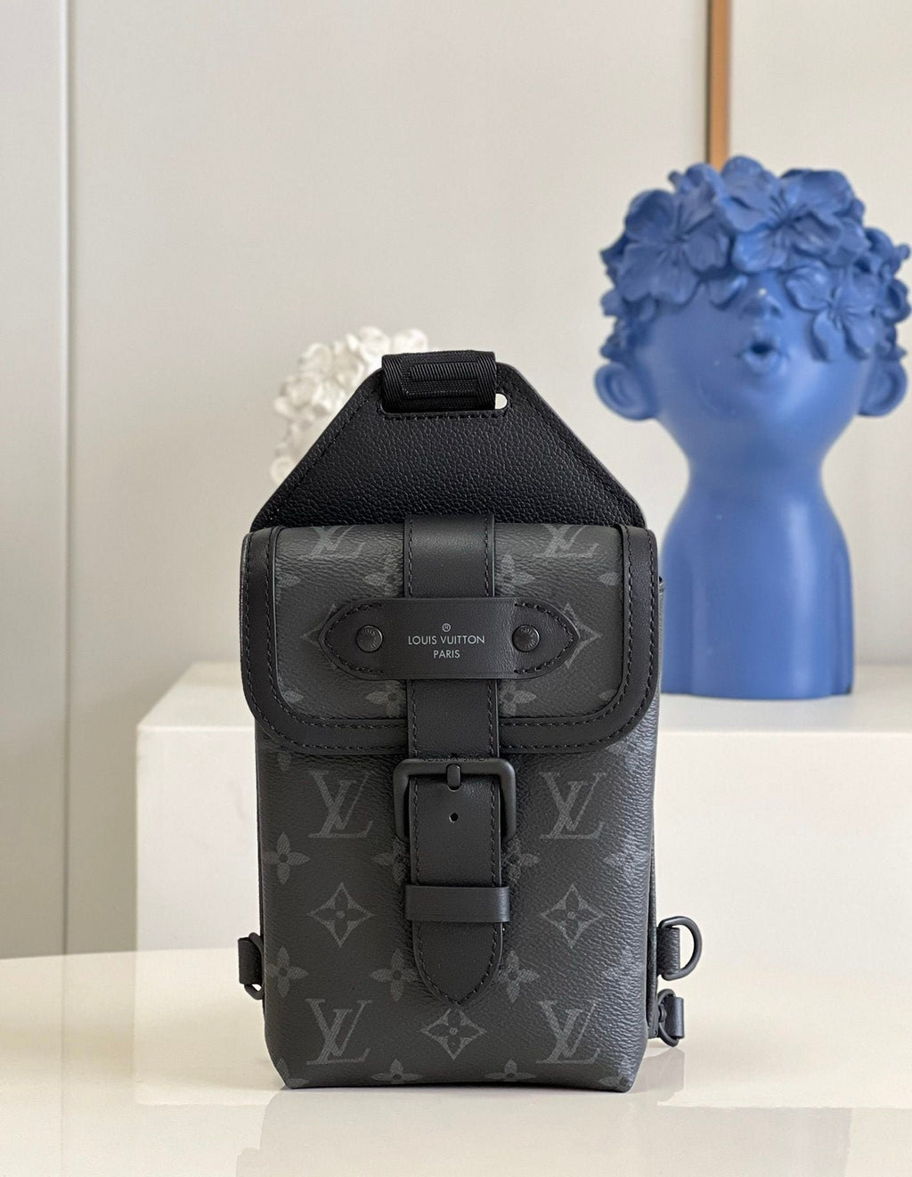 Louis Vuitton Saumur Sling Bag 18cm Black