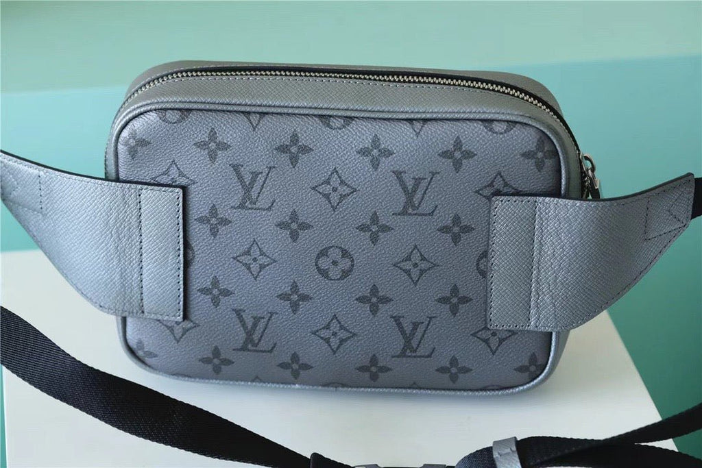 Louis Vuitton Outdoor Sling Bag 15cm