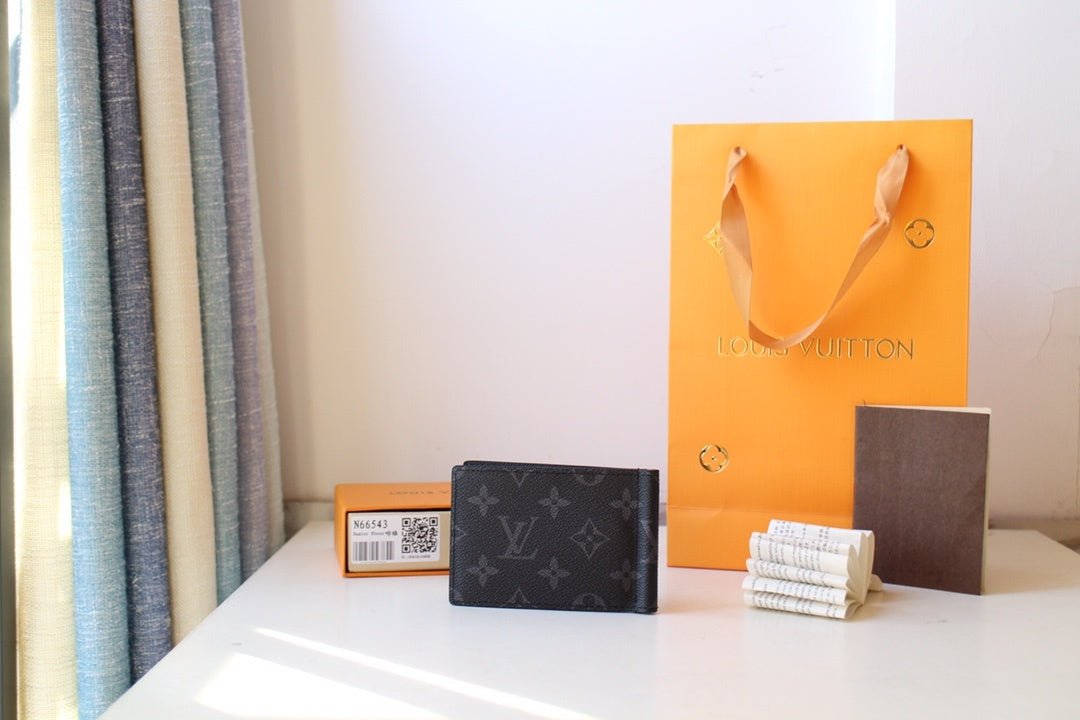 Louis Vuitton Wallet 12cm Black