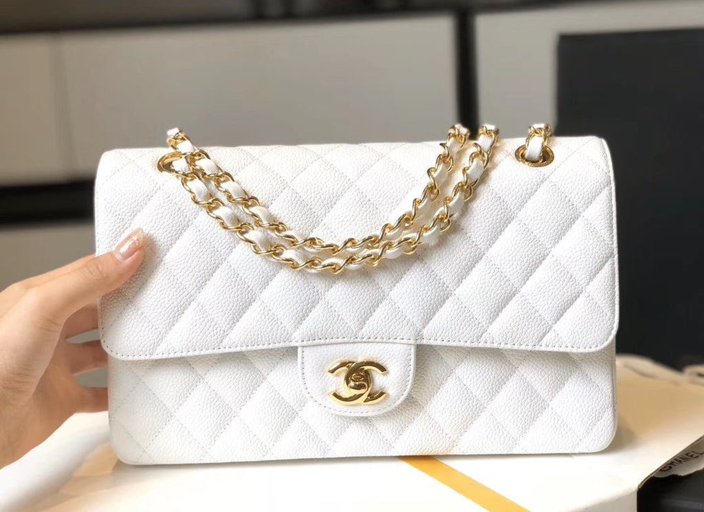 Chanel Classic Medium Flapbag Gold Hardware 26cm White