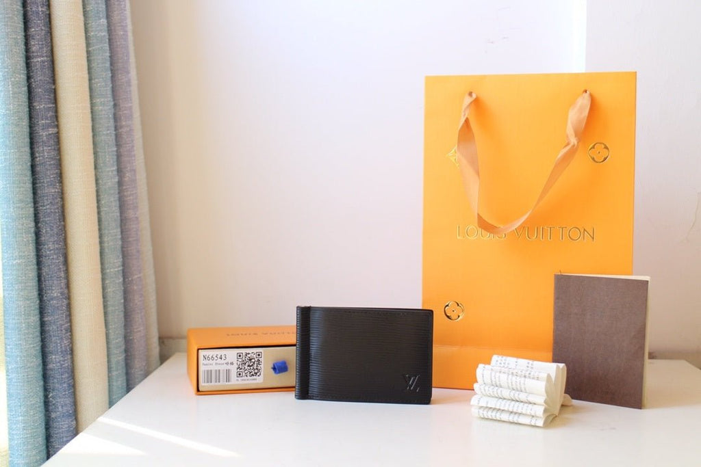 Louis Vuitton Clutch 12cm Black