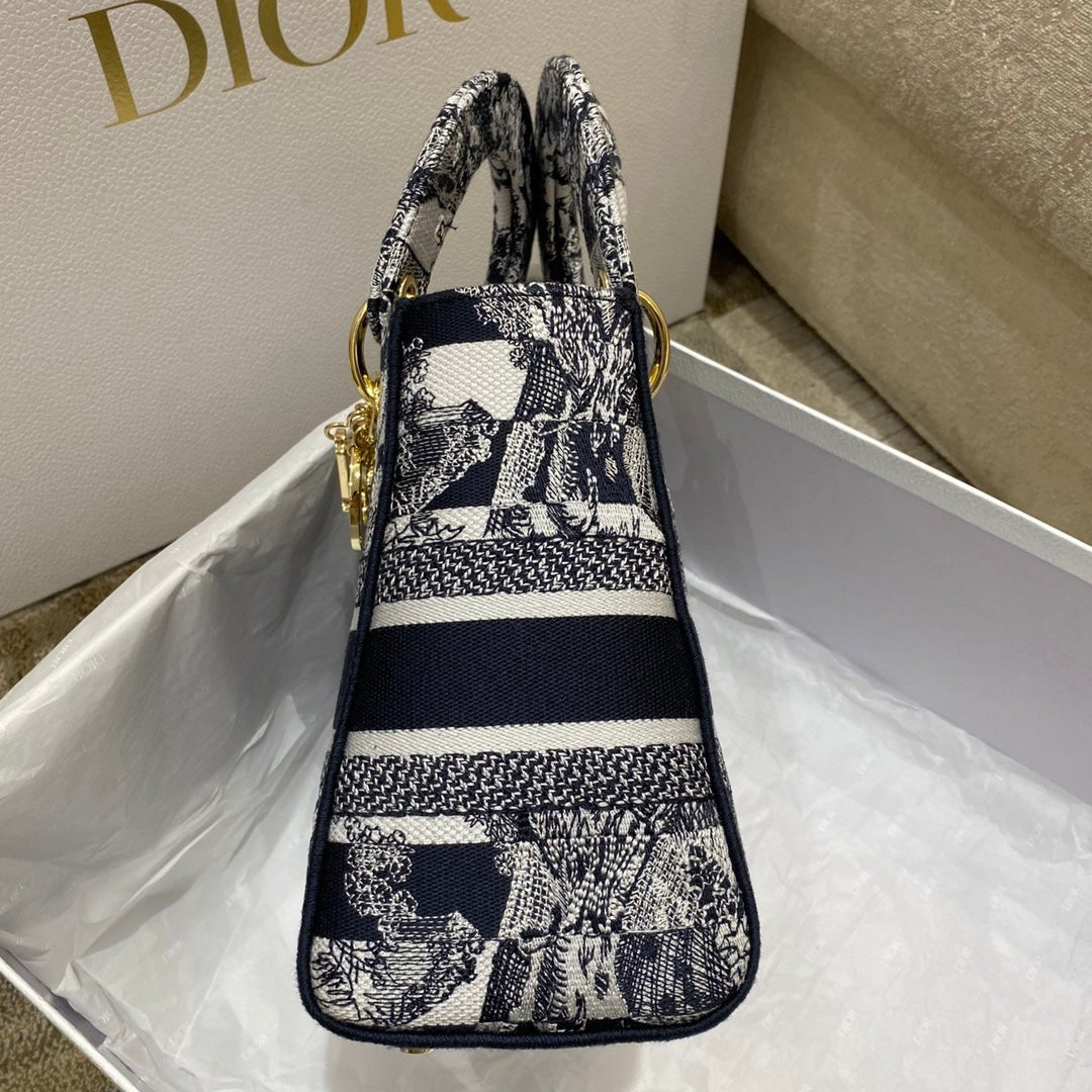 Christian Dior Medium Lady Dior Bag 24cm