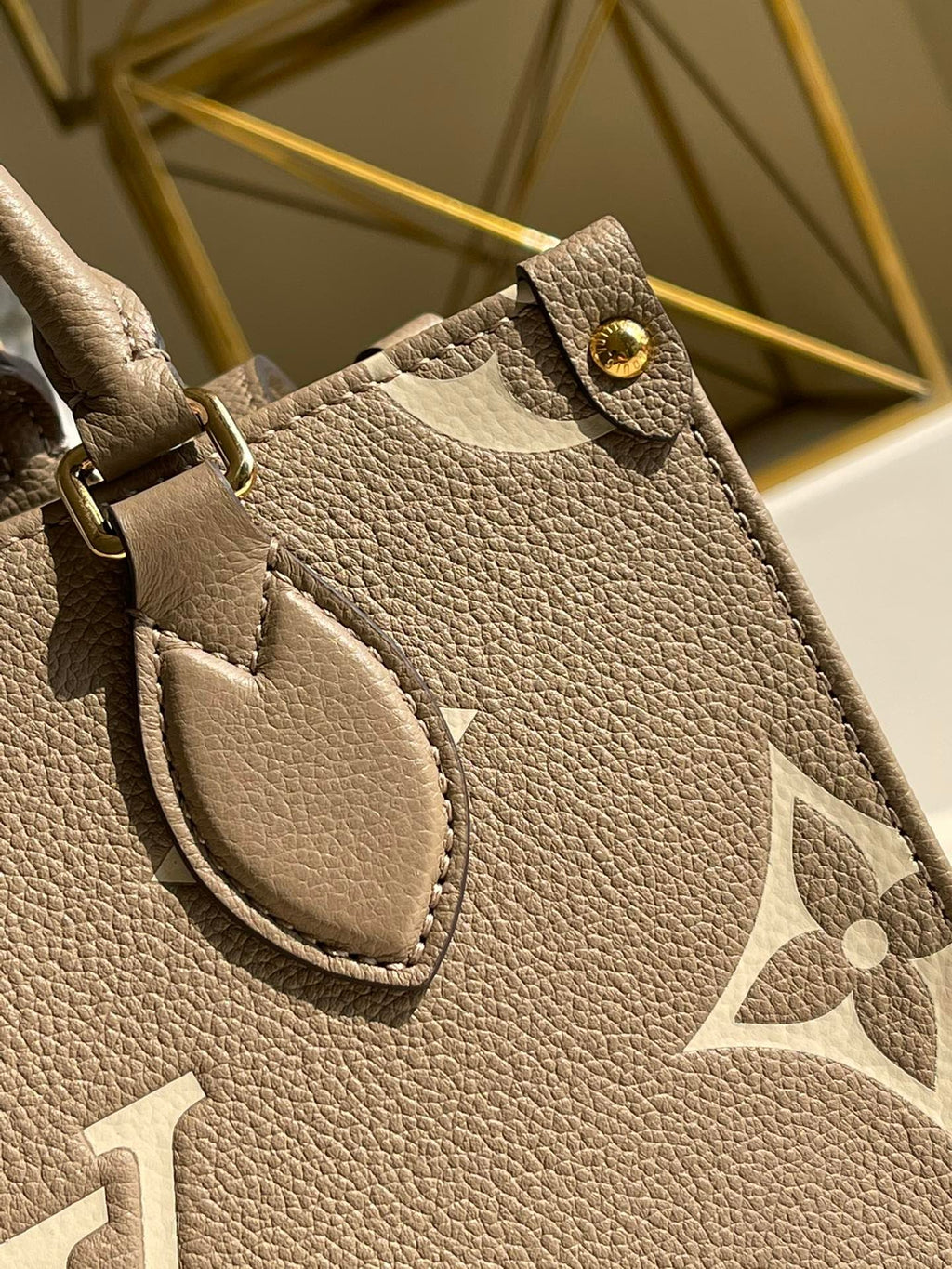 Louis Vuitton Handle Bag 25cm Light-Brown
