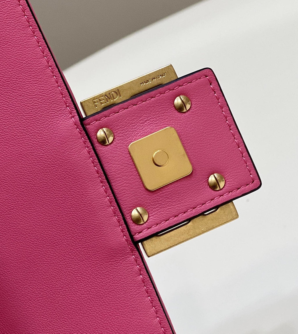 Fendi Baguette Midi 27cm Pink