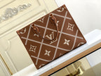 Louis Vuitton M45595 Onthego MM 35cm Brown