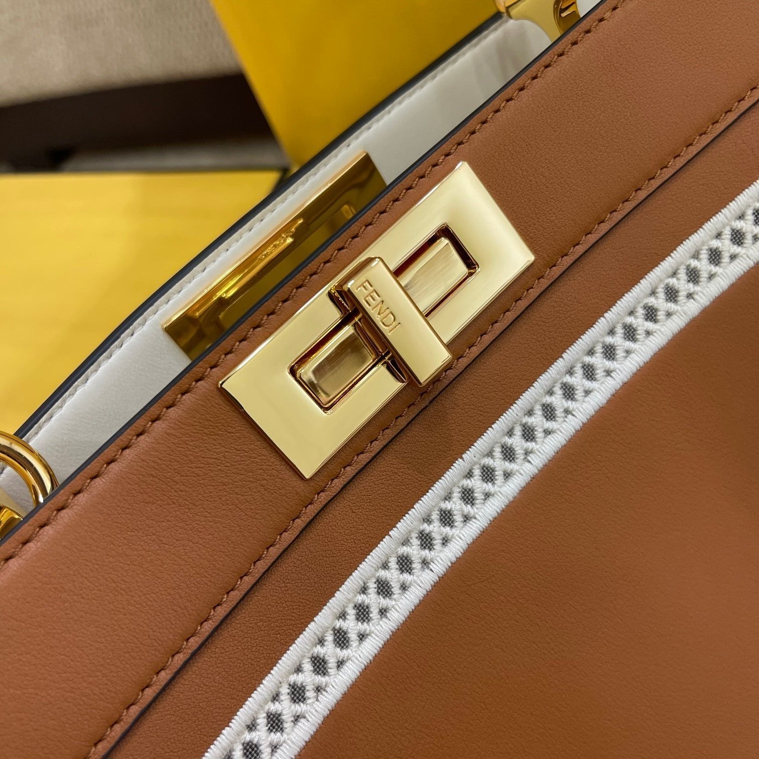 Fendi Peekaboo Bag 33cm Brown