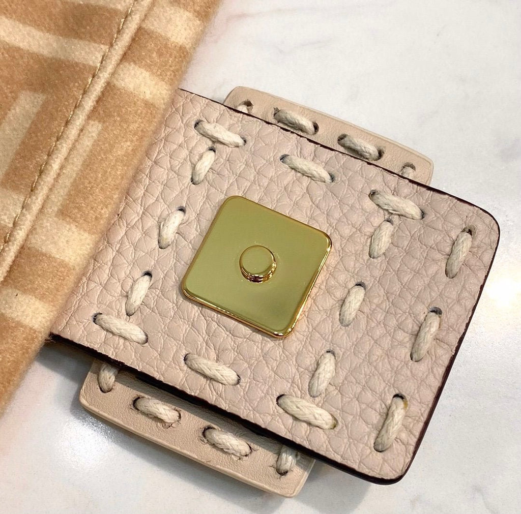 Fendi Baguette 27cm Beige