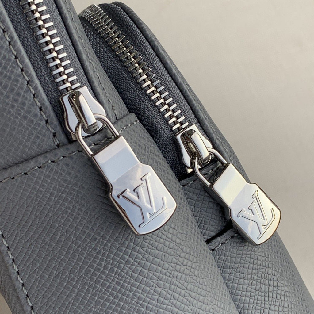 Louis Vuitton Avenue Sling Bag 31cm