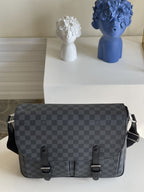 Louis Vuitton Christopher Messenger Bag Damier Graphite 33cm