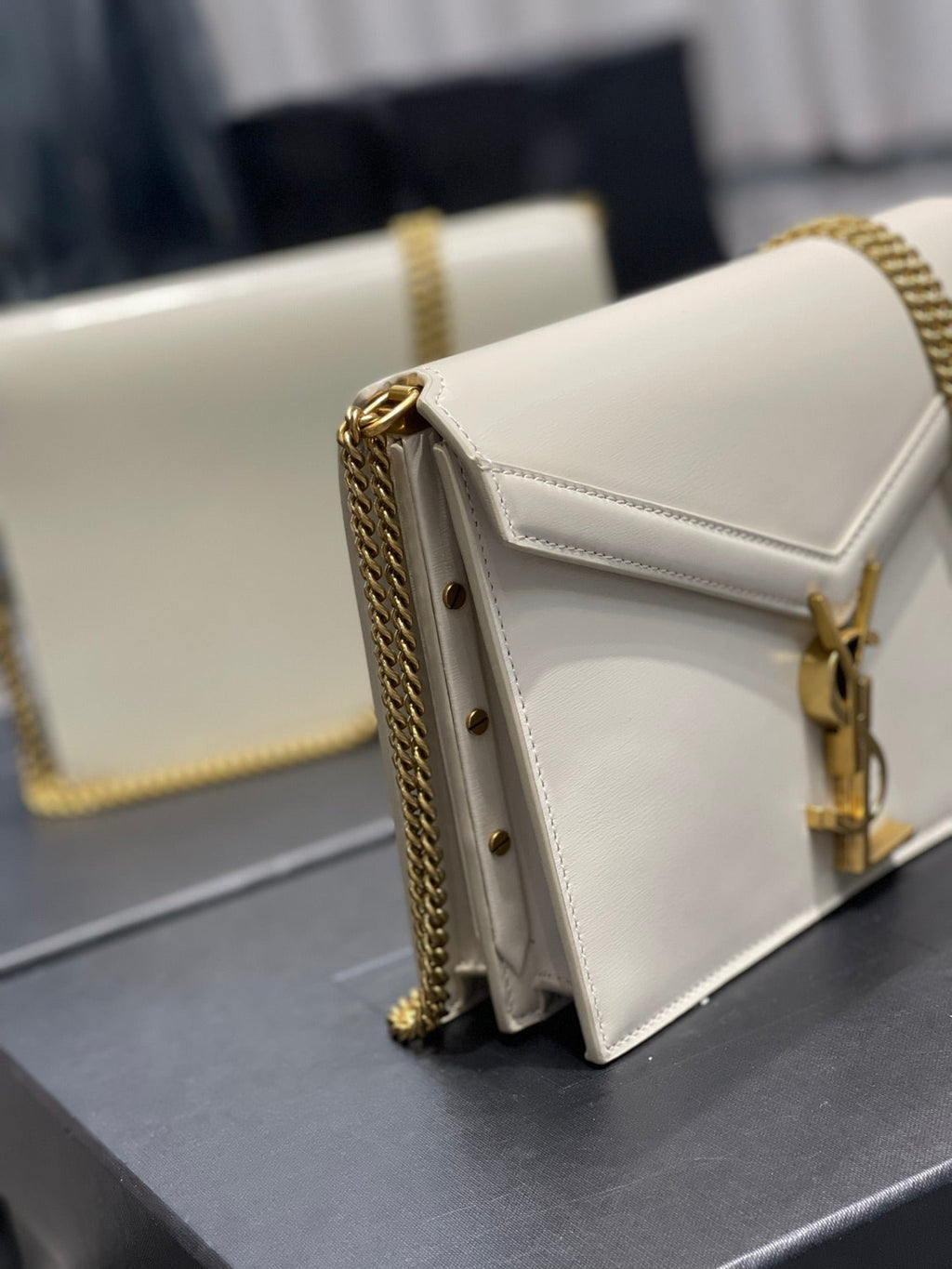 Saint Laurent Cassandra Medium Chain Bag In Grain De Poudre Embossed 22cm White