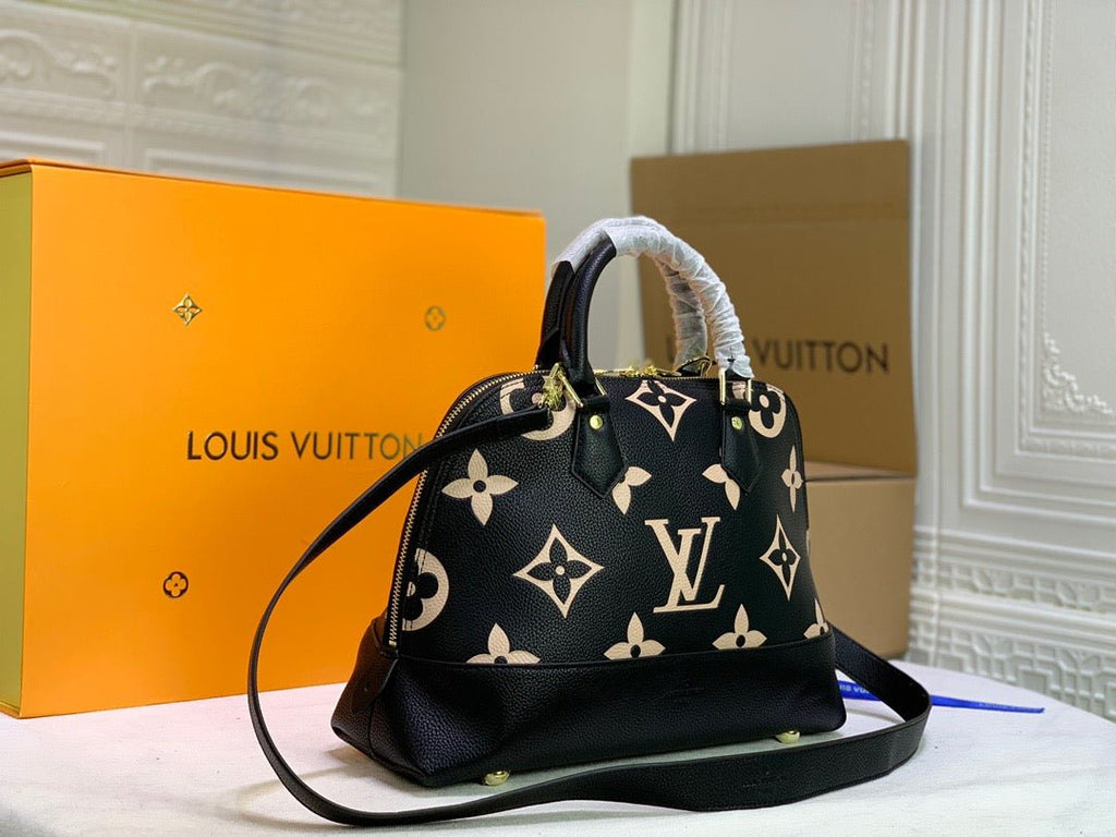 Louis vuitton ALMA Monogram 35cm Black