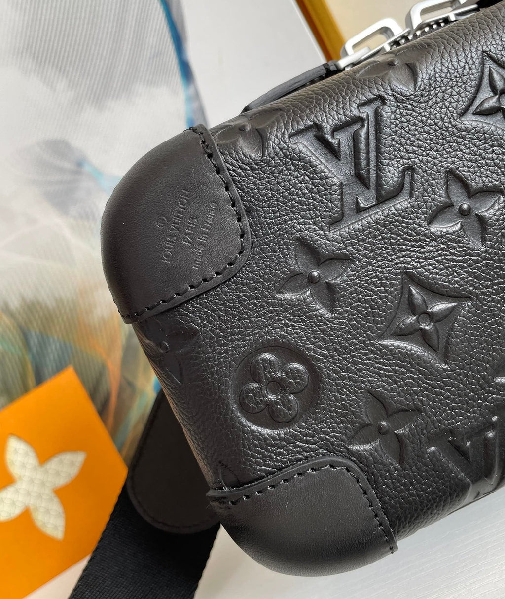 Louis Vuitton M45579 Horizon Clutch 21cm Full Black