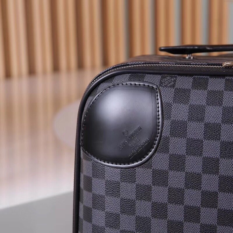 Louis Vuitton Exqusite Travelling Luggages 24 Inch Black