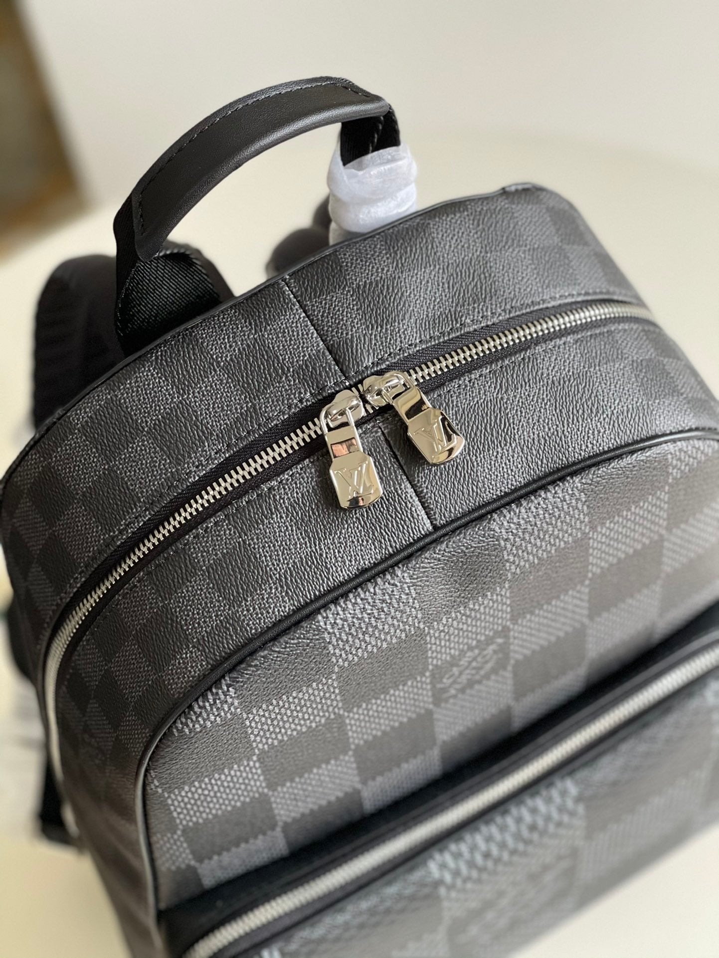 Louis Vuitton N50009 Campus Backpack 39cm