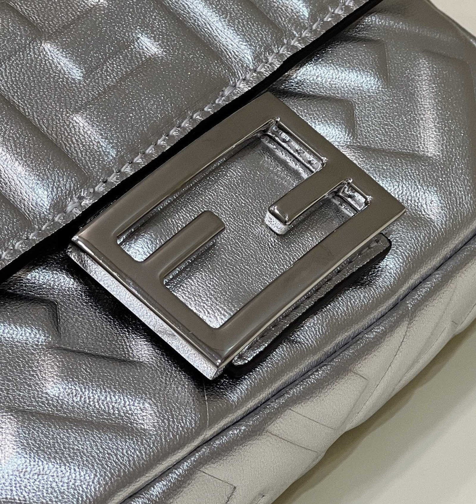 Fendi Baguette Bag 19cm Silver