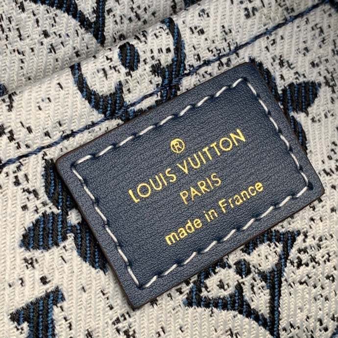 Louis Vuitton Bandoulière M59611 16cm Navy Blue