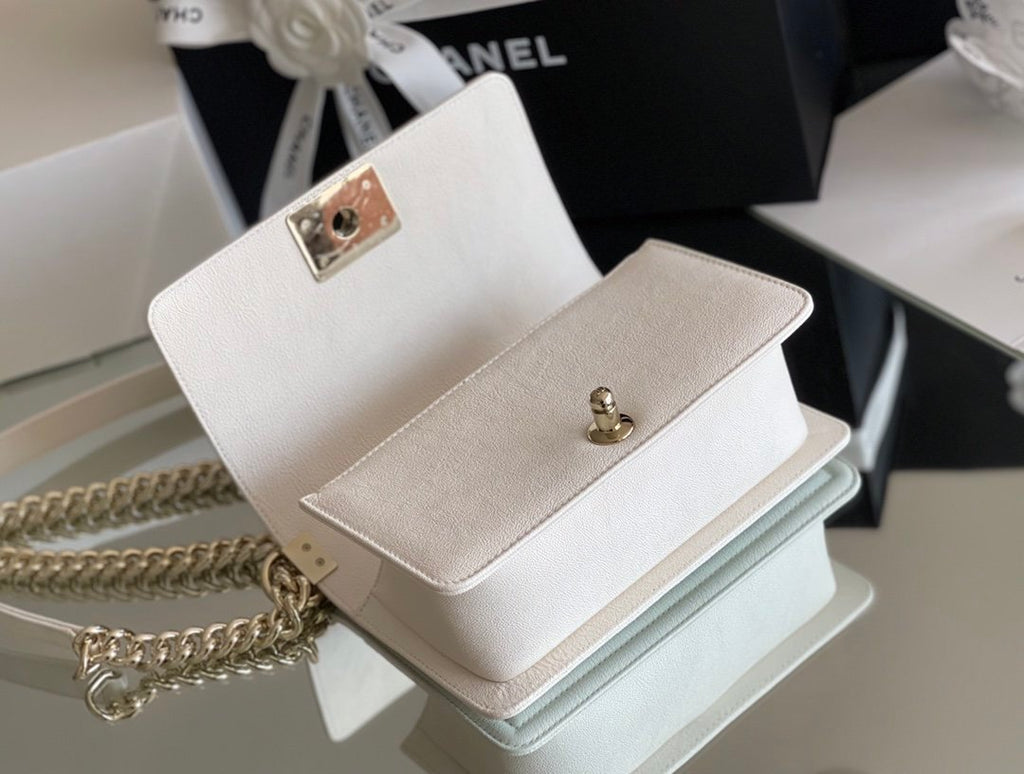 Chanel Mini Classic Flapbag 20cm White