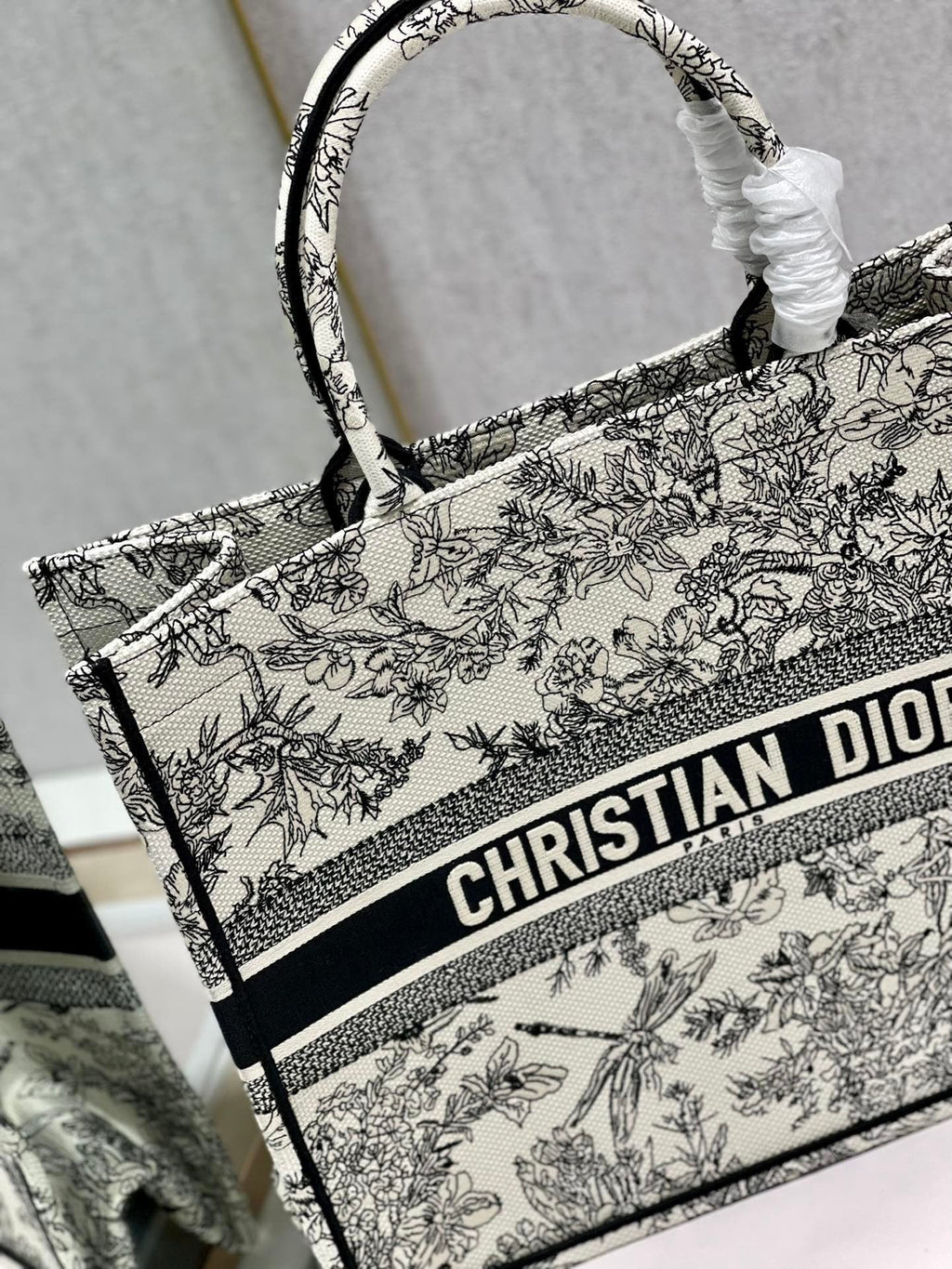 Christina Dior Book Tote Bag 41 cm Black/Beige