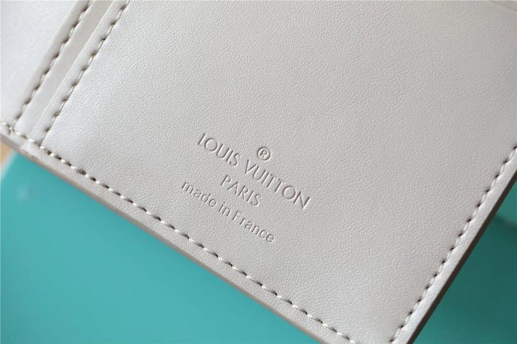 Louis Vuitton Brazza Wallet 19cm