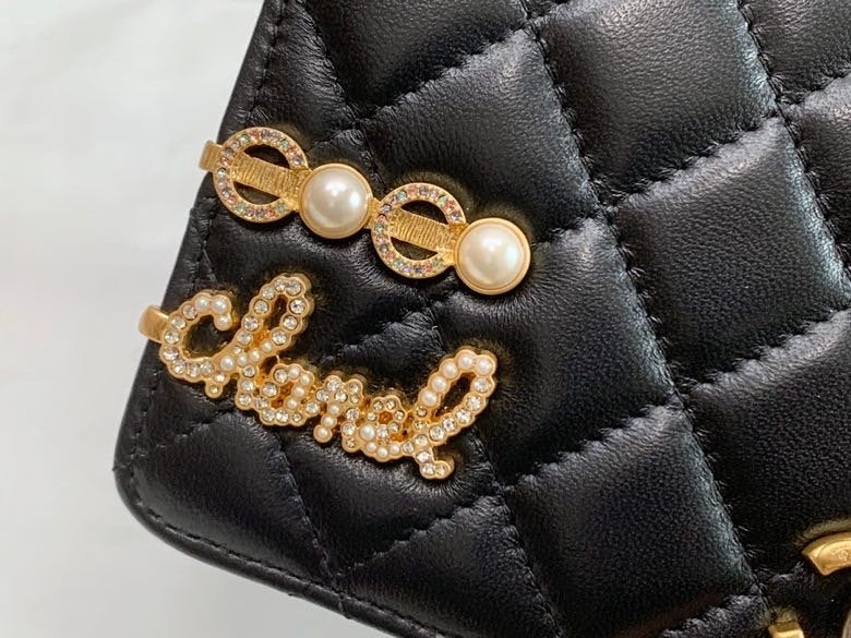 Chanel Flap Bag 19cm Black