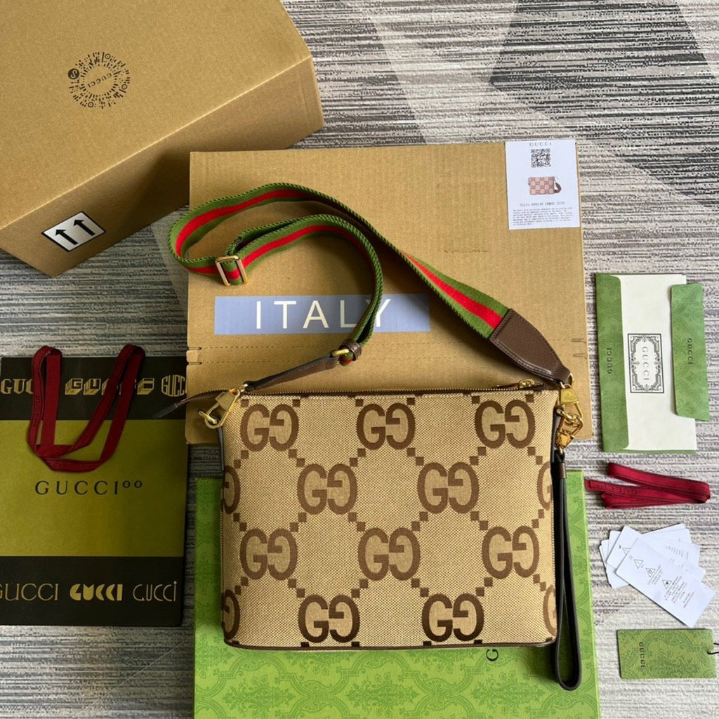 Gucci Jumbo GG Messenger Bag Camel And Ebony Jumbo GG Canvas For Women 9.6in/24.5cm