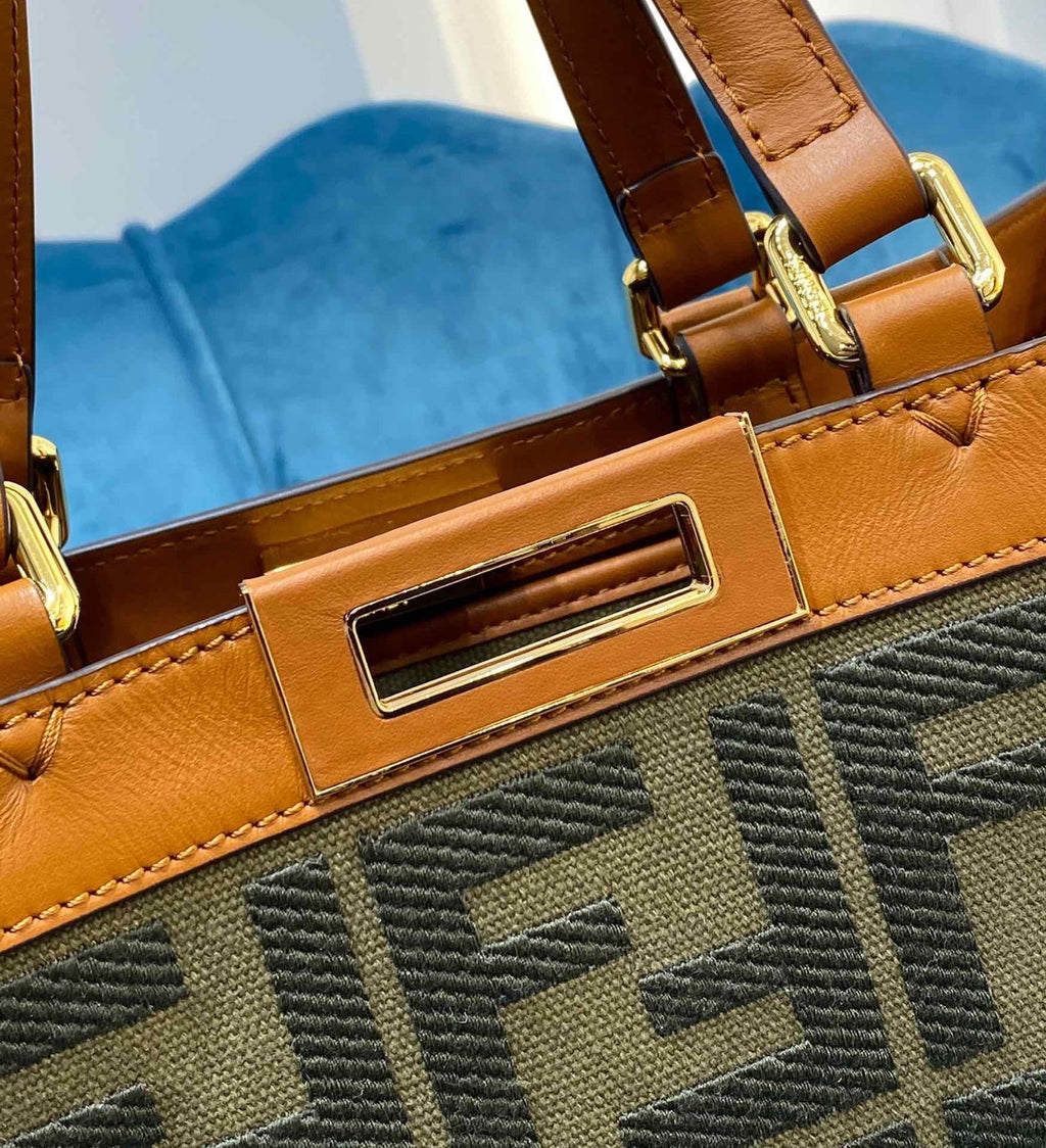 Fendi Logo Shopper Tote Bag Brown