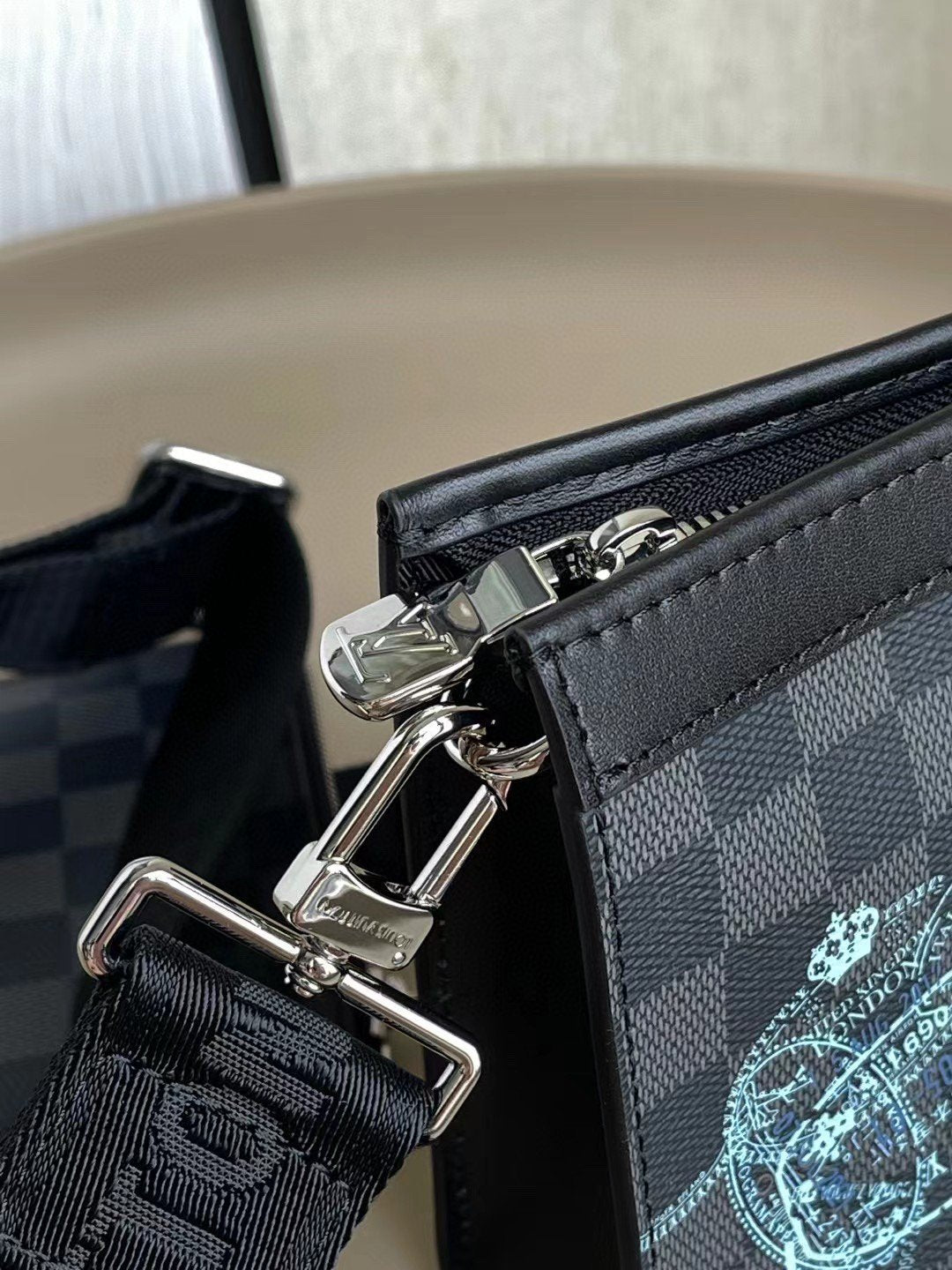 Louis Vuitton Gaston Wearable Wallet 22cm