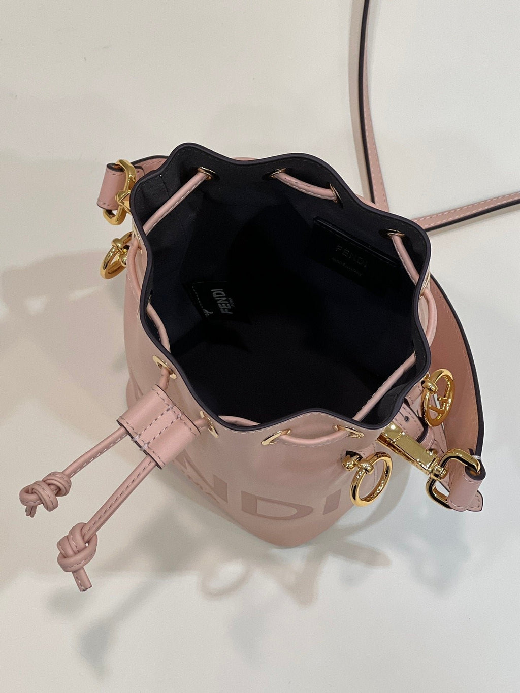 Fendi Bucket Bag Mon Tresor 18cm Pink