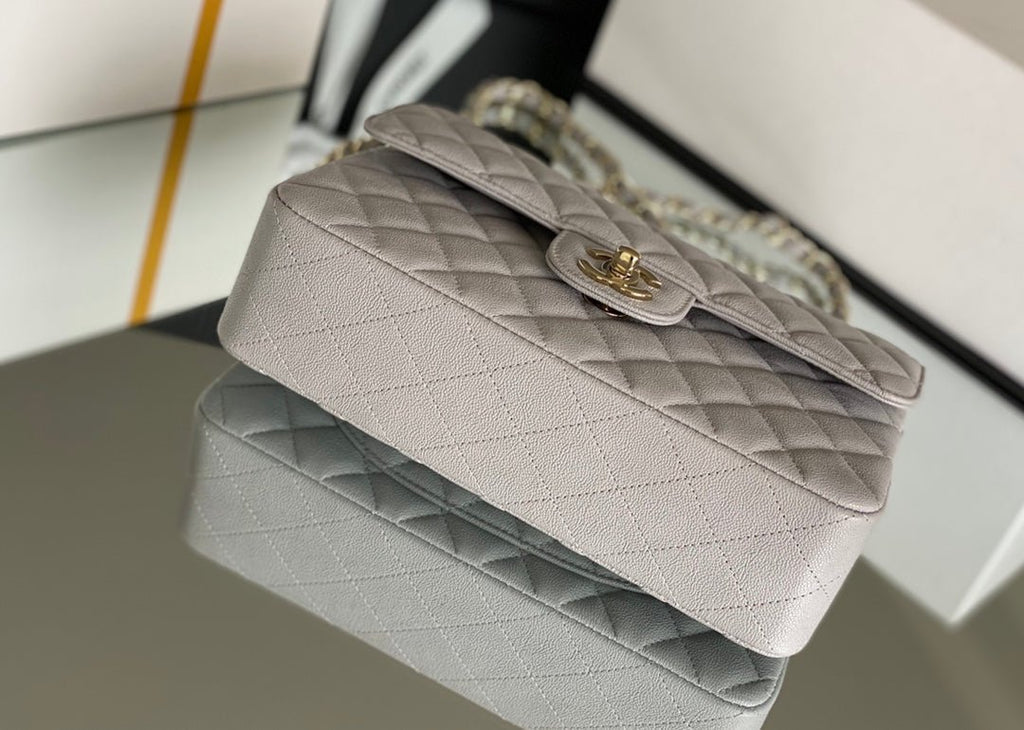 Chanel Classic Flapbag Gold Hardware 26cm Grey
