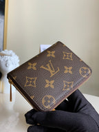 Louis Vuitton Monogram Clutch 11cm Brown