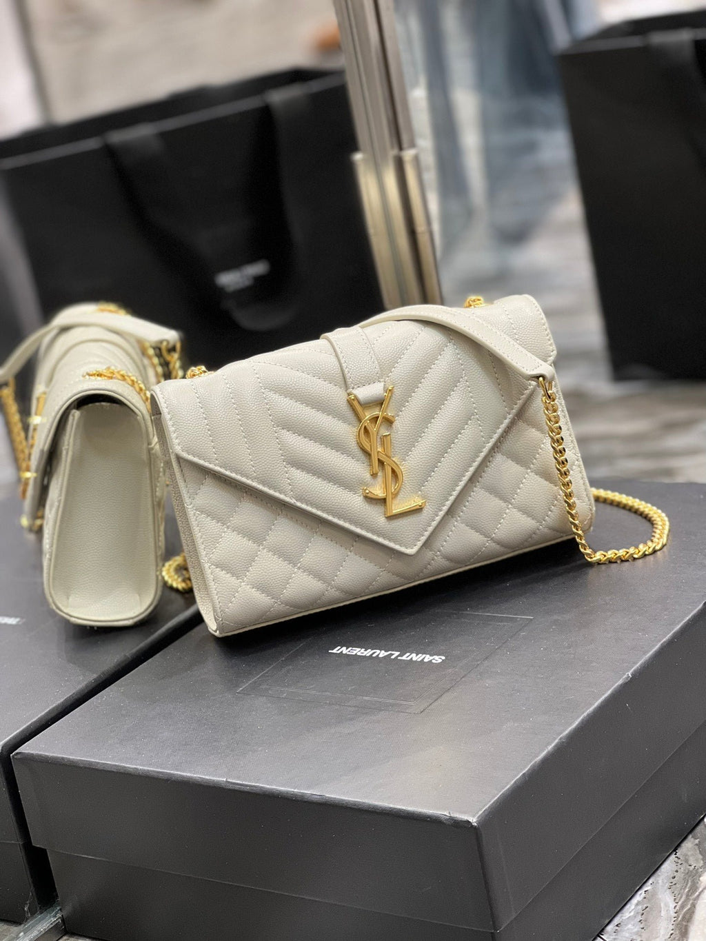 Saint Laurent Small Bag In Mix Matelasse 21cm Beige