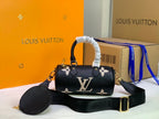 Louis Vuitton Monogram 20cm Black