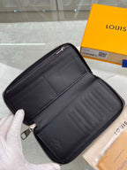 Louis Vuitton Zippy Vertical Wallet 20cm