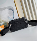 Louis Vuitton M45579 Horizon Clutch 21cm Full Black