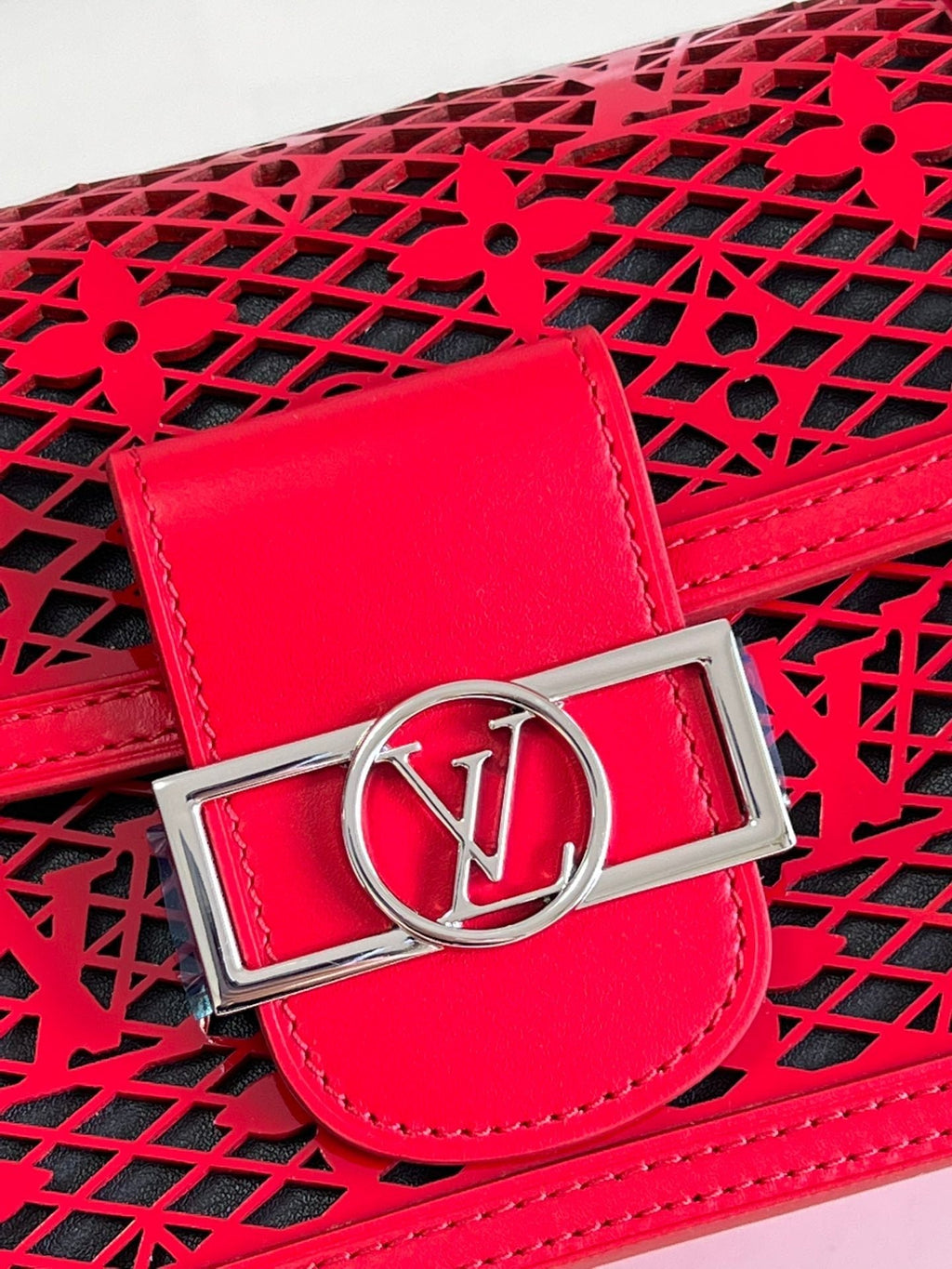 Louis Vuitton Limited Dauphine MM Bags By Nicolas Ghesquière With Monogram Lace Red For Women 25cm