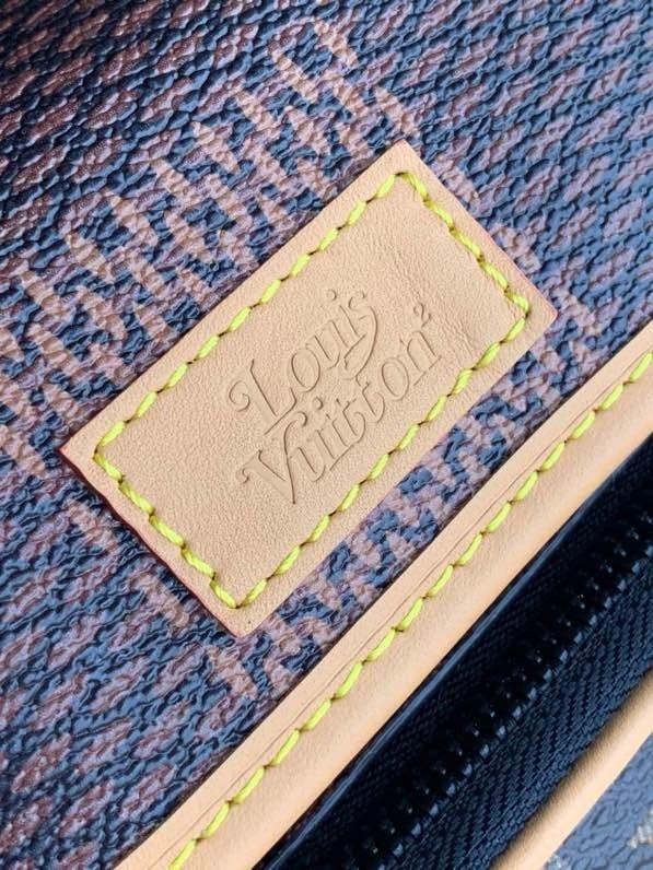 Louis Vuitton NiGo 18cm Amazone New Collection