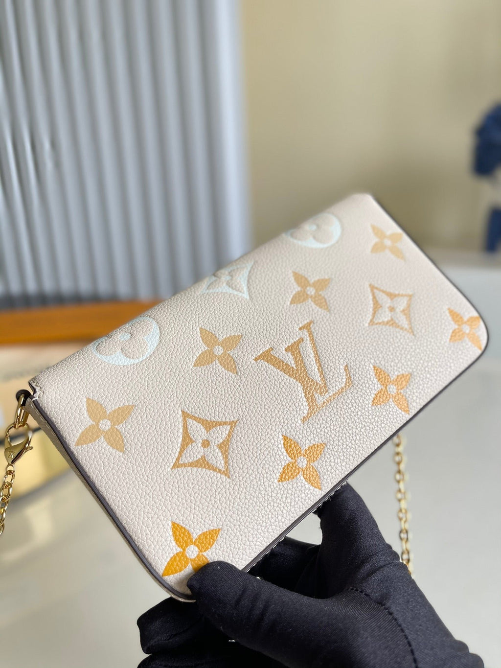 Louis Vuitton Vitorine Wallet 21cm White