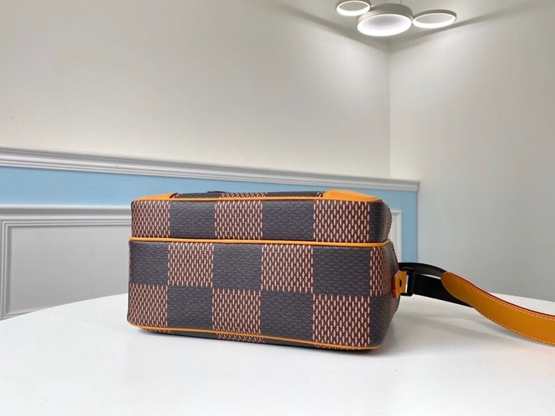 Louis Vuitton Nil Slim 27cm Monogram New Collection