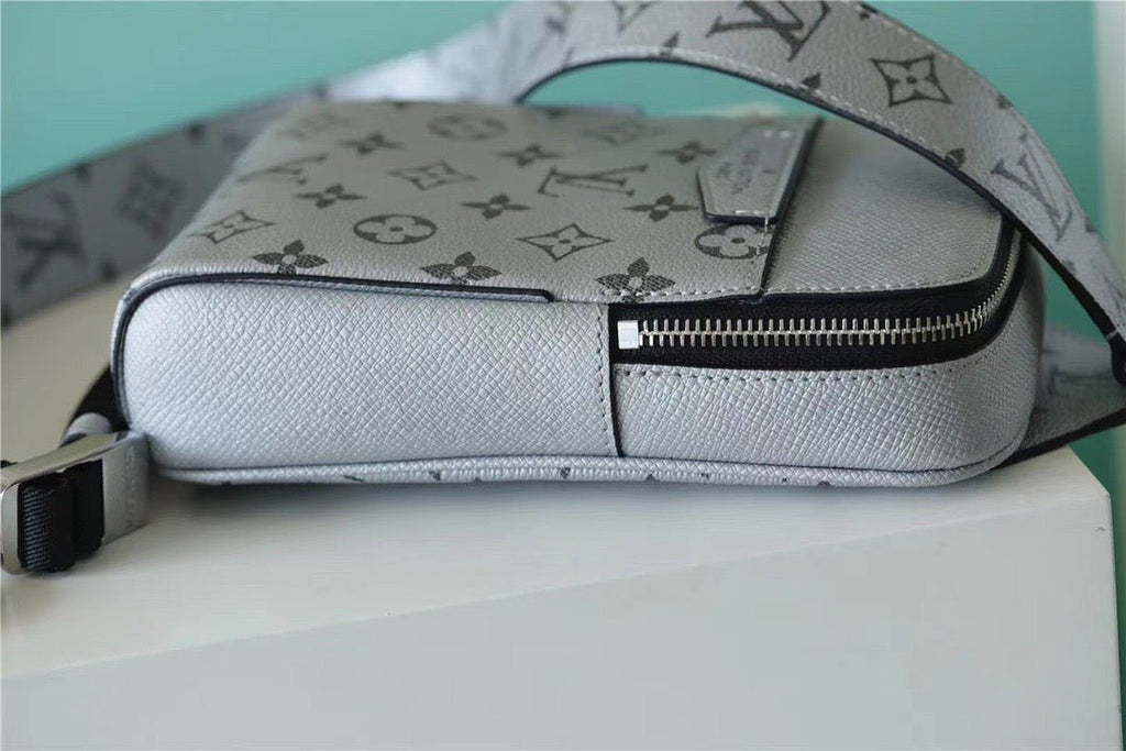 Louis Vuitton Outdoor Sling Bag 21cm