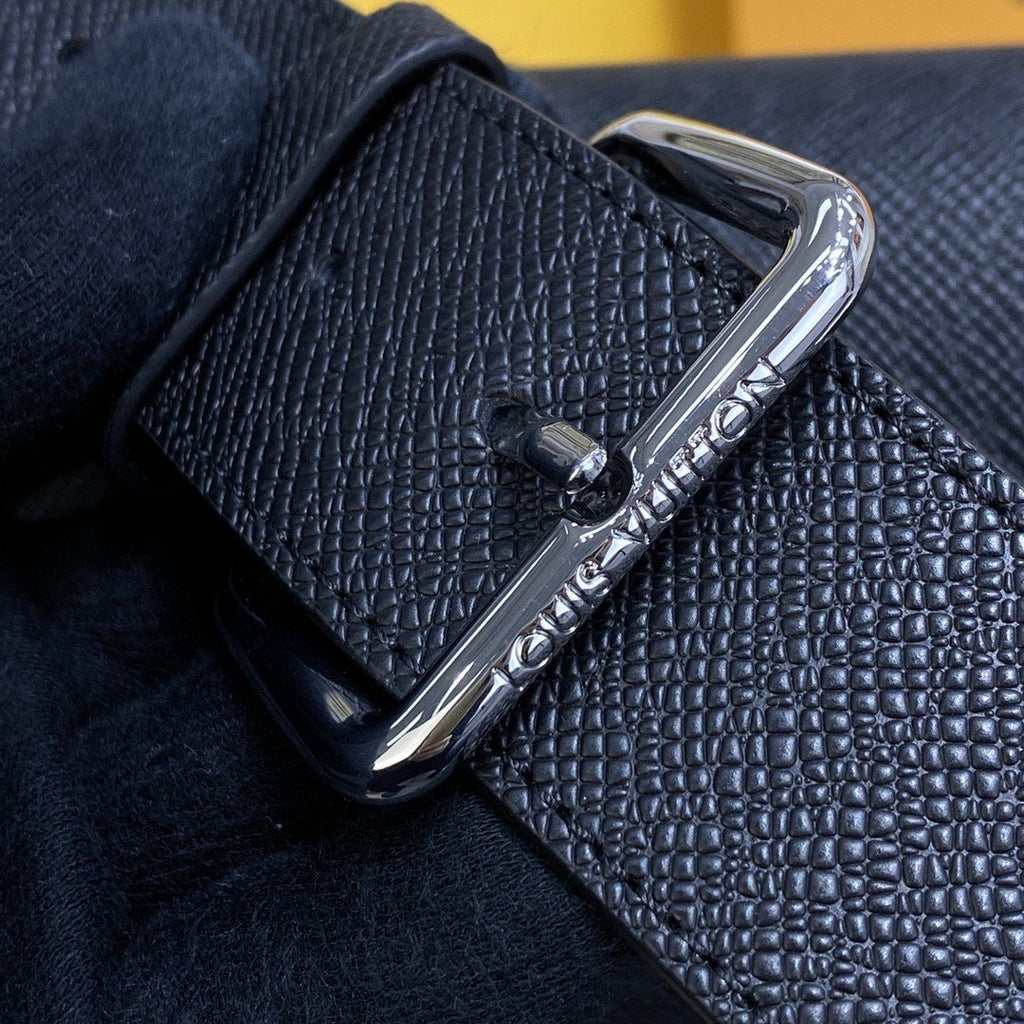 Louis Vuitton New Flap Messenger 29cm