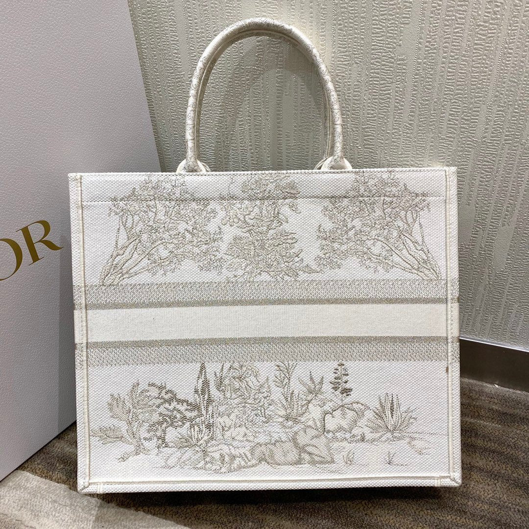 Christian Dior Medium Book Tote 42cm