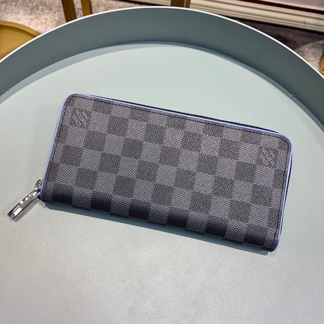 Louis Vuitton Zippy Vertical Wallet 20cm