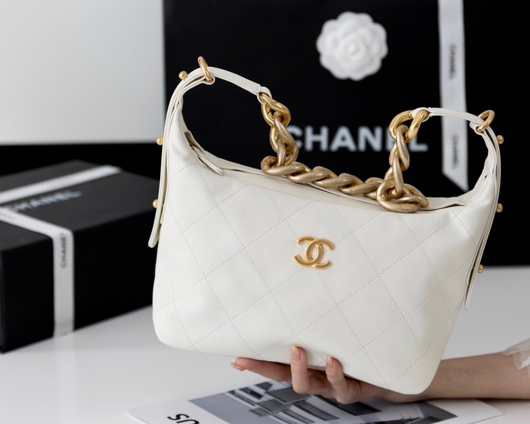 Chanel Hobo Handbag 28cm White