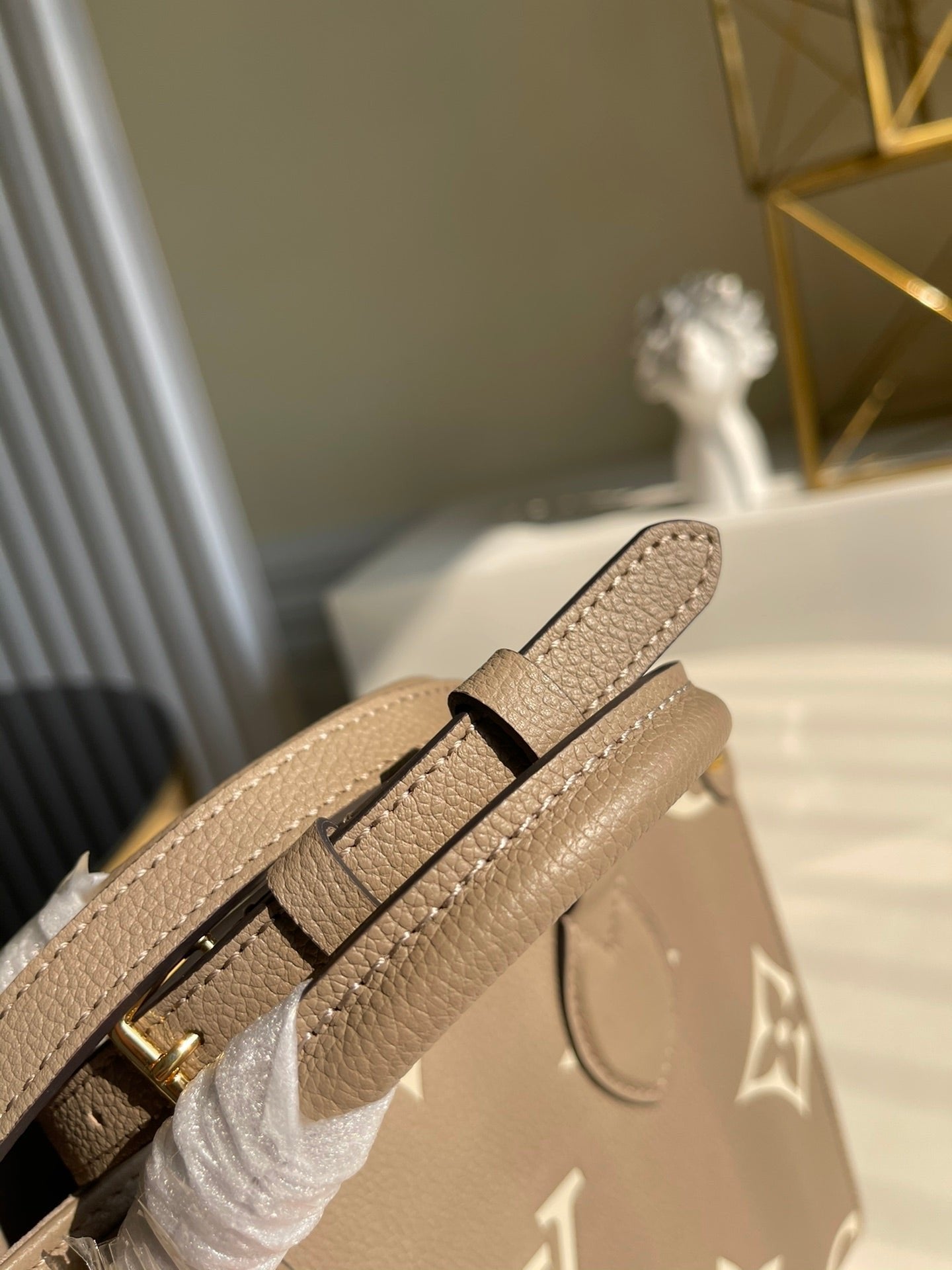 Louis Vuitton Handle Bag 25cm Light-Brown