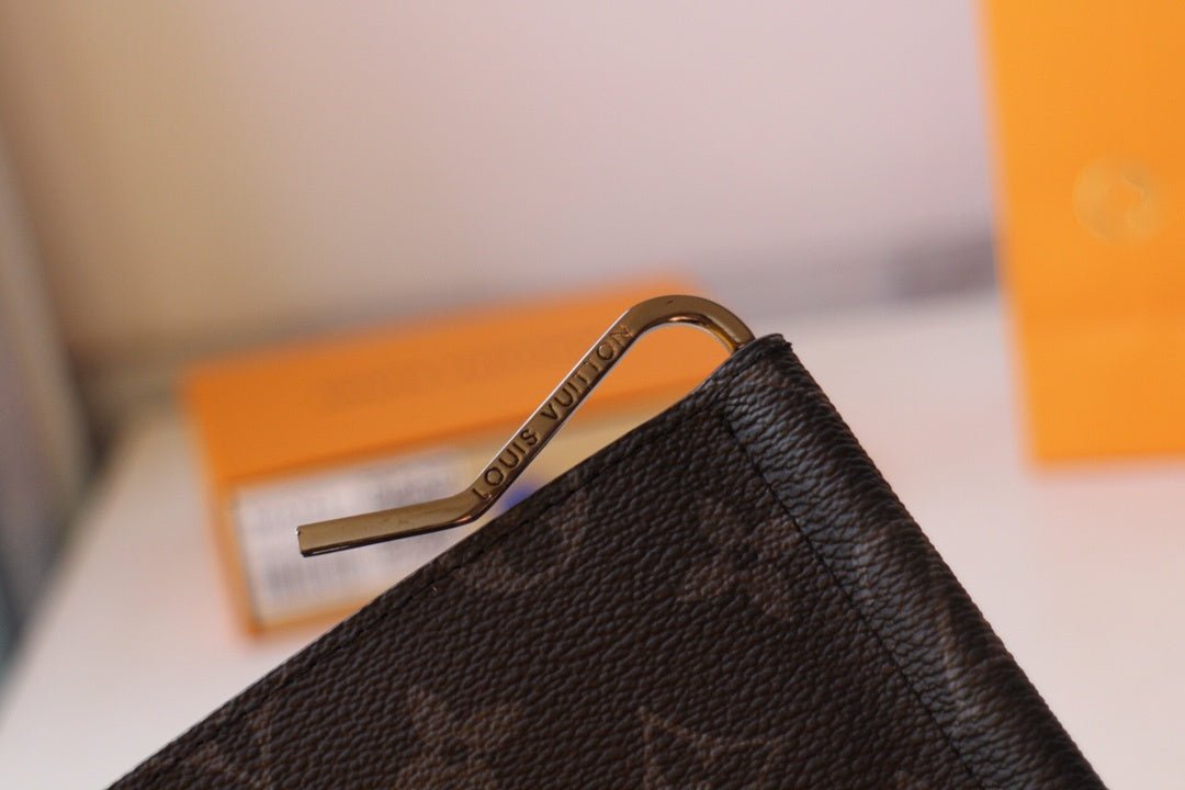 Louis Vuitton Wallet 12cm Black